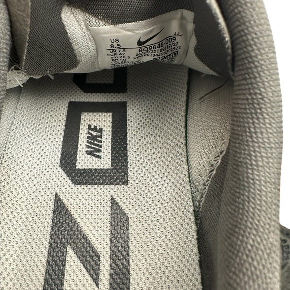 Nike Air Zoom Pegasus 37 Black Grey Men’s Running Shoes Size 8.5 - Picture 6 of 8